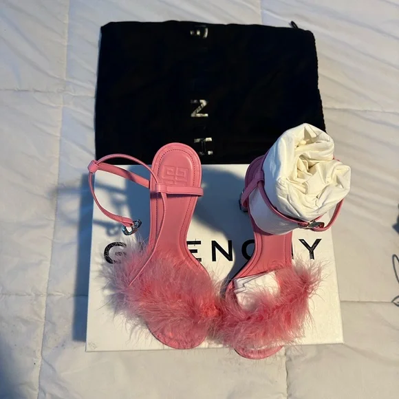 Givenchy G-Cube feather sandal in bright pink 40 - Picture 3 of 11